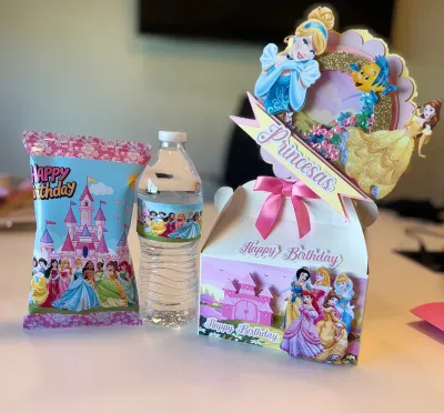 Set de papelería de fiesta personalizada realizado por POP